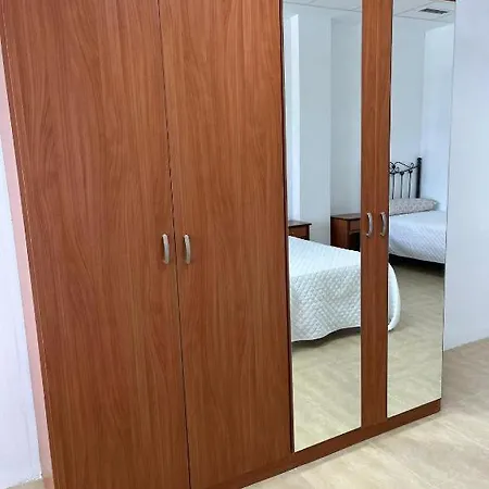 Nuria Apartment *